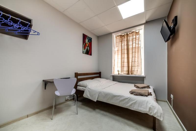 OSTRIV Стандартний двомісний номер